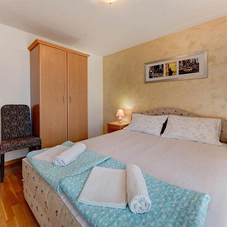 Disney Apartments Budva Eksteriør bilde