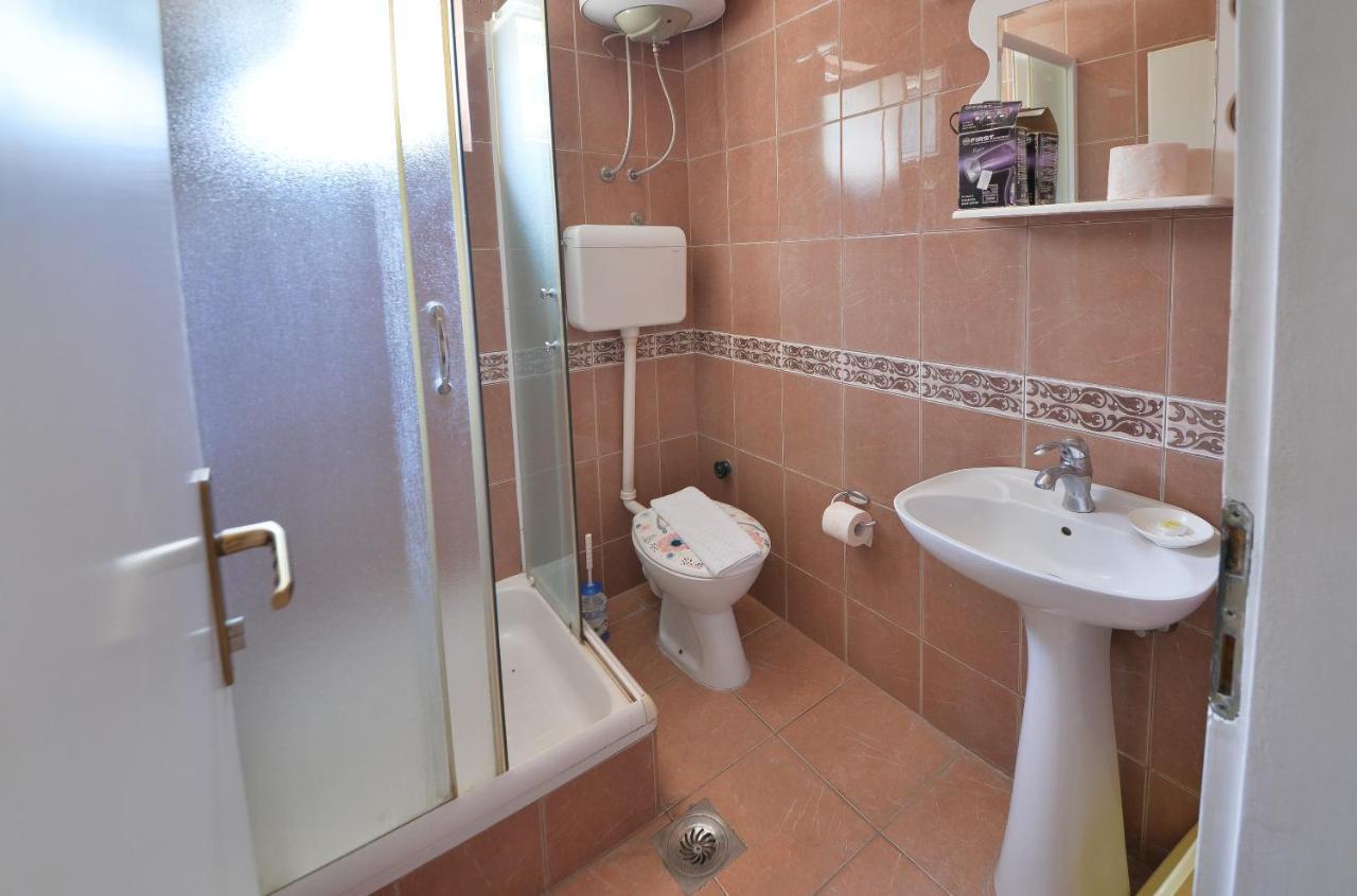 Disney Apartments Budva Eksteriør bilde