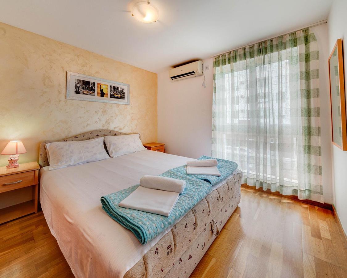 Disney Apartments Budva Eksteriør bilde