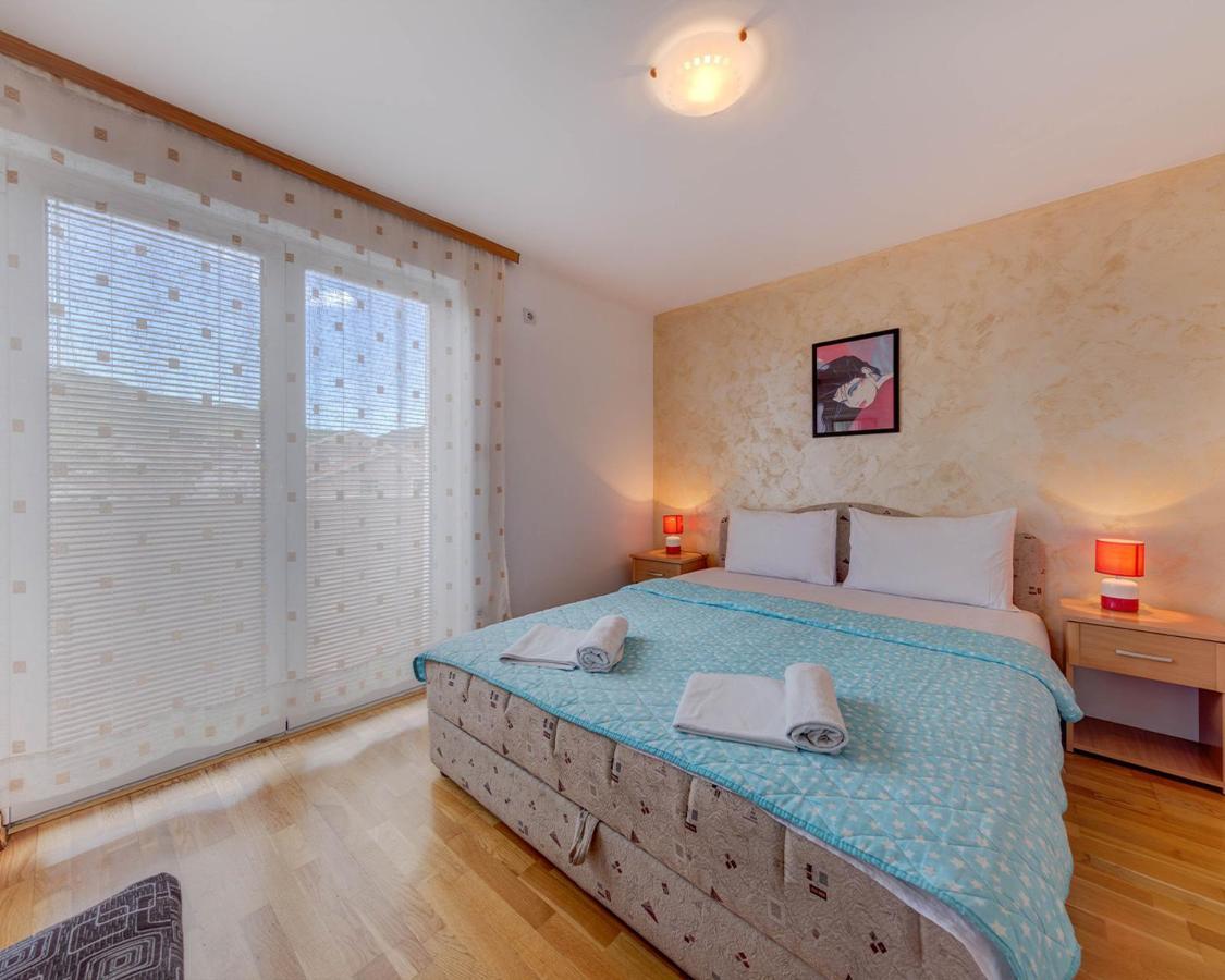 Disney Apartments Budva Eksteriør bilde